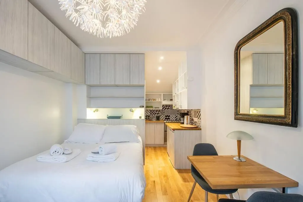 Etienne Pernet - Charming Studio With A Nice Private Terrace Paris France